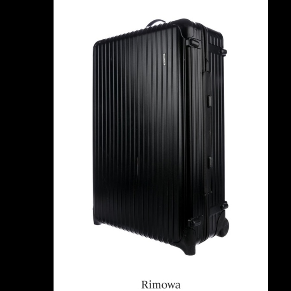 ‼️‼️‼️SOLD‼️‼️‼️✅✅✅Rimowa suitcase